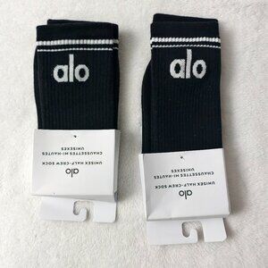 🌞Alo Yoga Socks 2 Pairs
